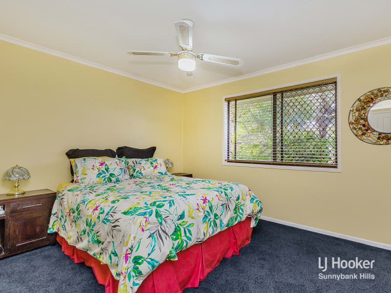 Real Estate Algester 0276